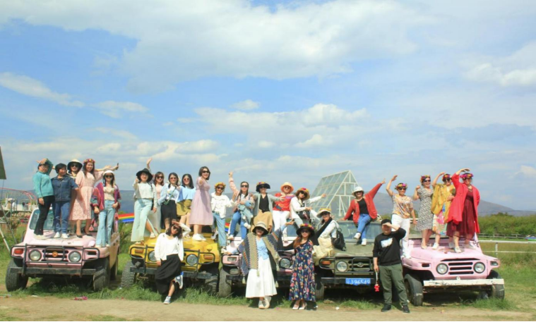 旅游1.jpg
